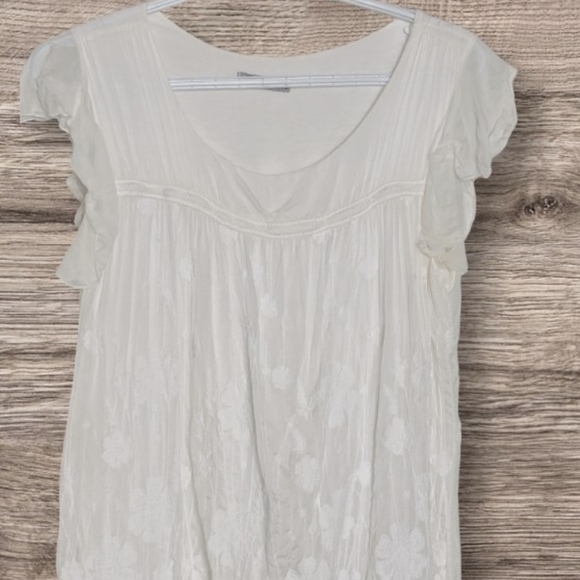 Women's (Medium) White Lightweight Embroidered Boho Lined Sleeveless Blouse - Picture 6 of 16